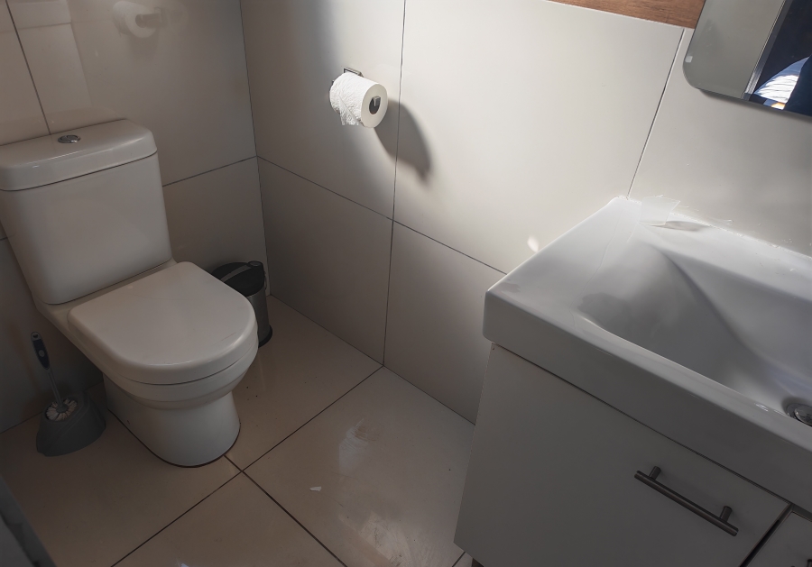 4 Bedroom Property for Sale in Broadlands Village Western Cape